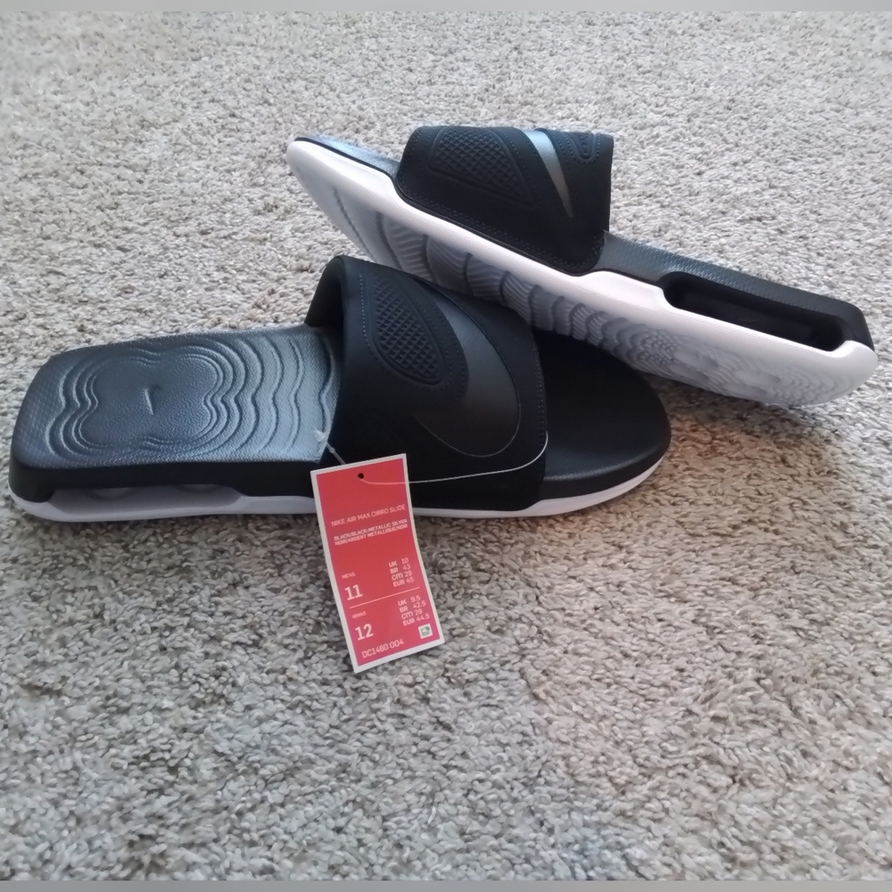 Nike Air Max Cirro Slide, Black/Black-Metallic Silver